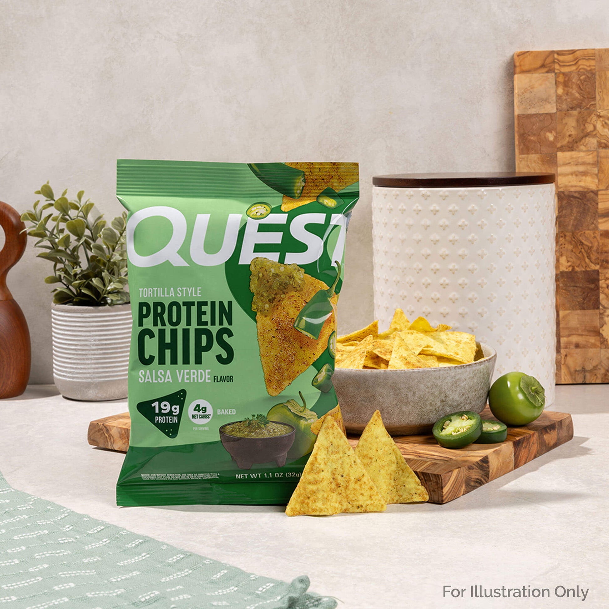 salsa-verde-tortilla-style-protein-chips-i8 qst-016419-salsa-verde-tortilla-style-protein-chips_5.jpg